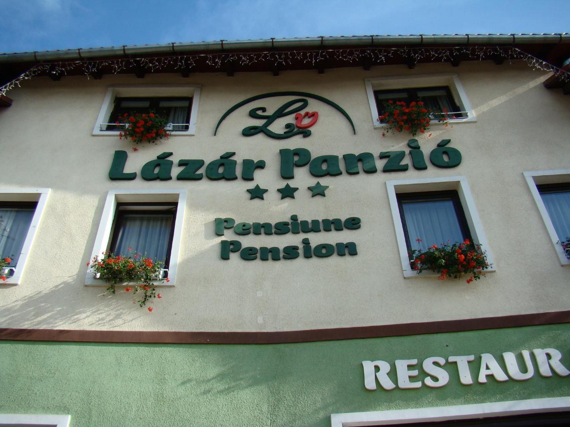 Lázár Pension&Restaurant Gheorgheni  Esterno foto