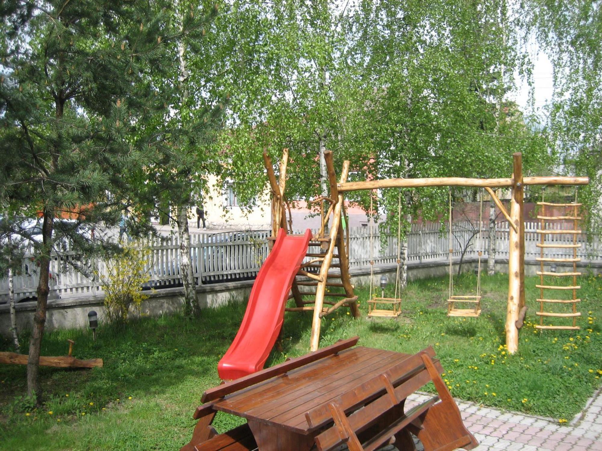 Lázár Pension&Restaurant Gheorgheni  Esterno foto
